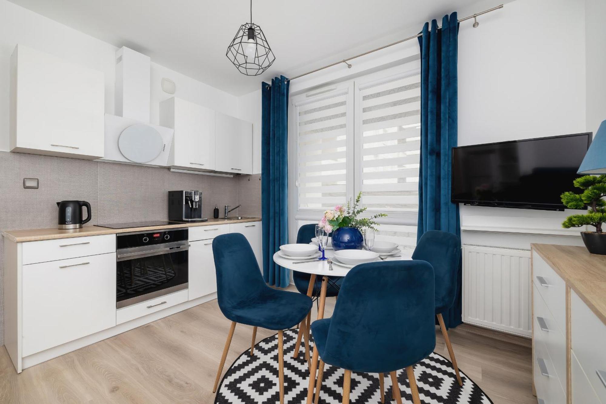 Apartment Cracow Royal Blue Avia Estate By Renters *