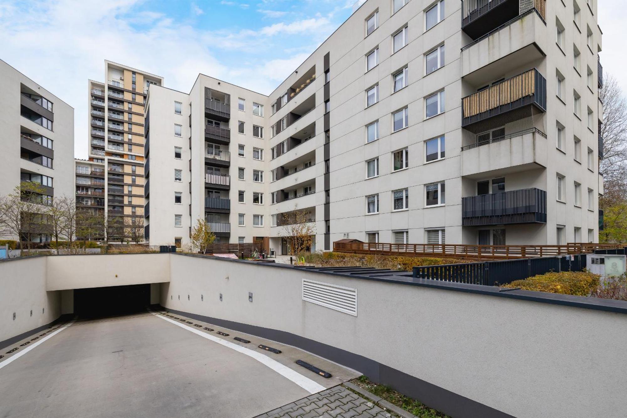 Apartment Cracow Royal Blue Avia Estate By Renters Krakow