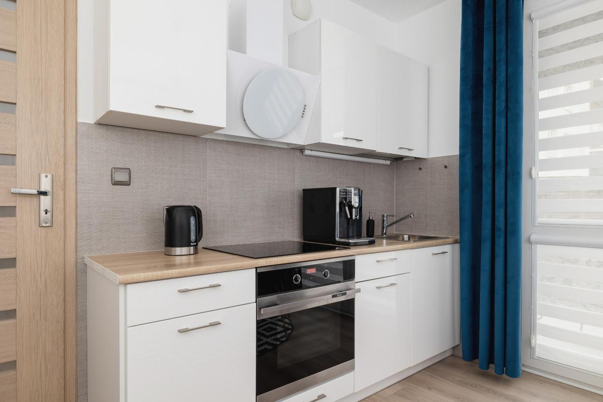 Cracow Royal Blue Avia Estate By Renters Apartment Krakow